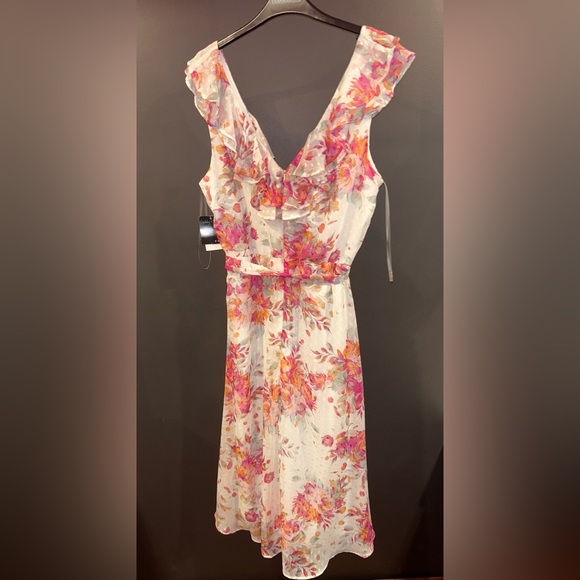 Floral Ruffle Dress - Picture 2 of 3